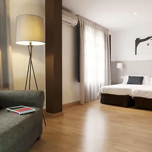 https://mh-apartments-opera-rambla.topbarcelonahotels.com