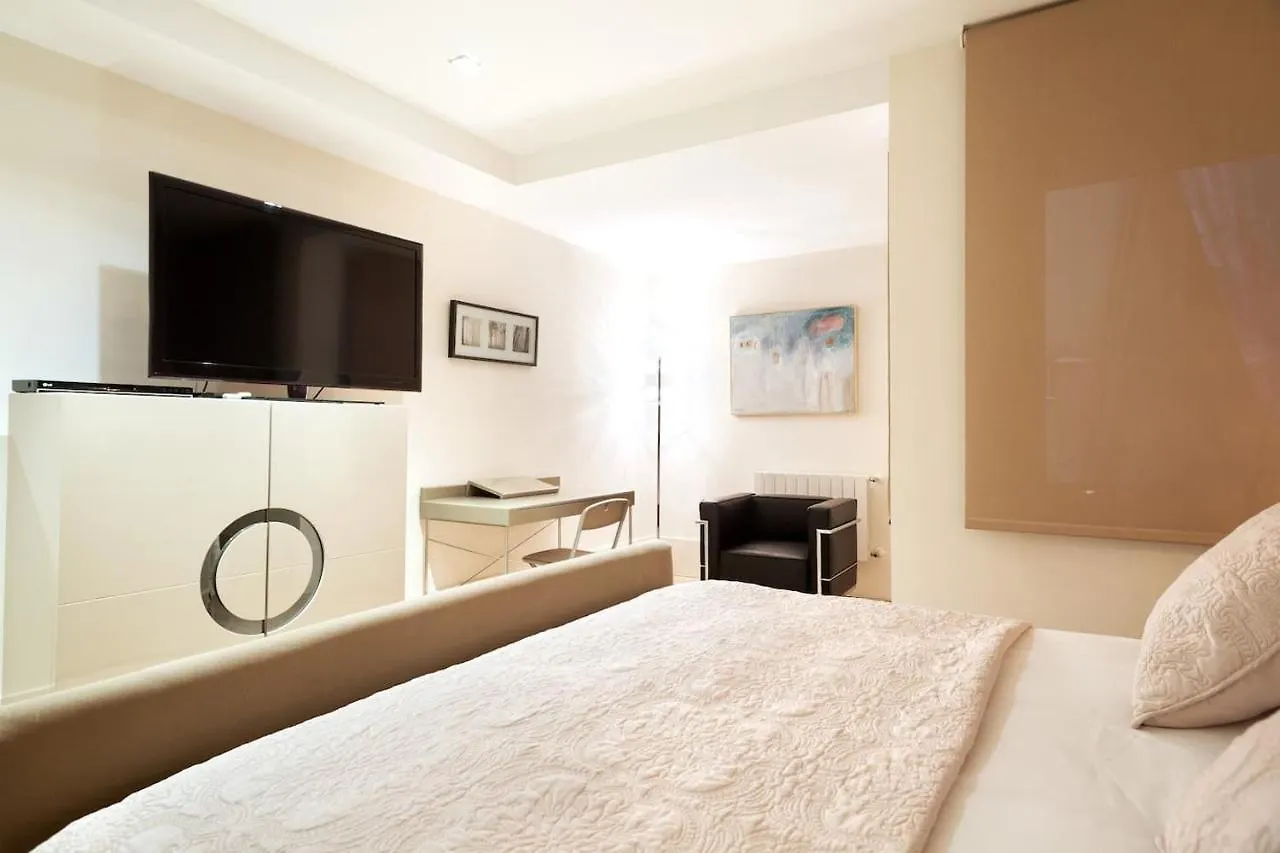 You Stylish City Center Apartments Barcelona
