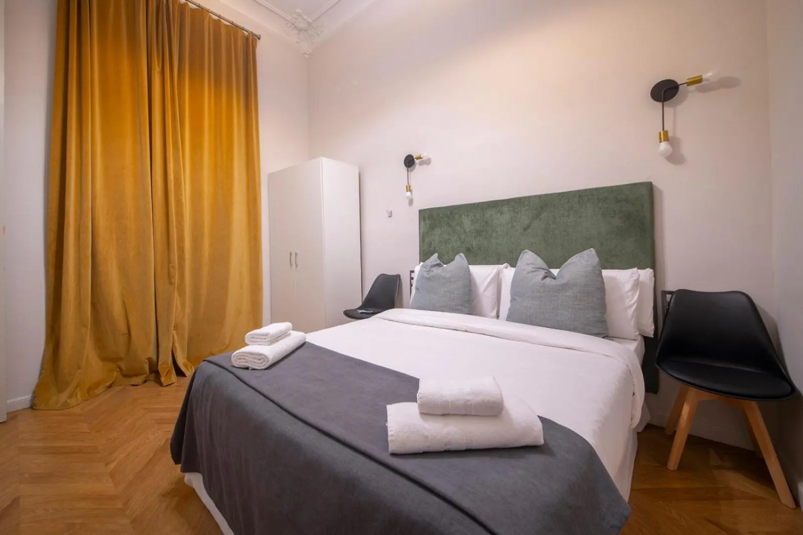 You Stylish City Center Apartments Barcelona