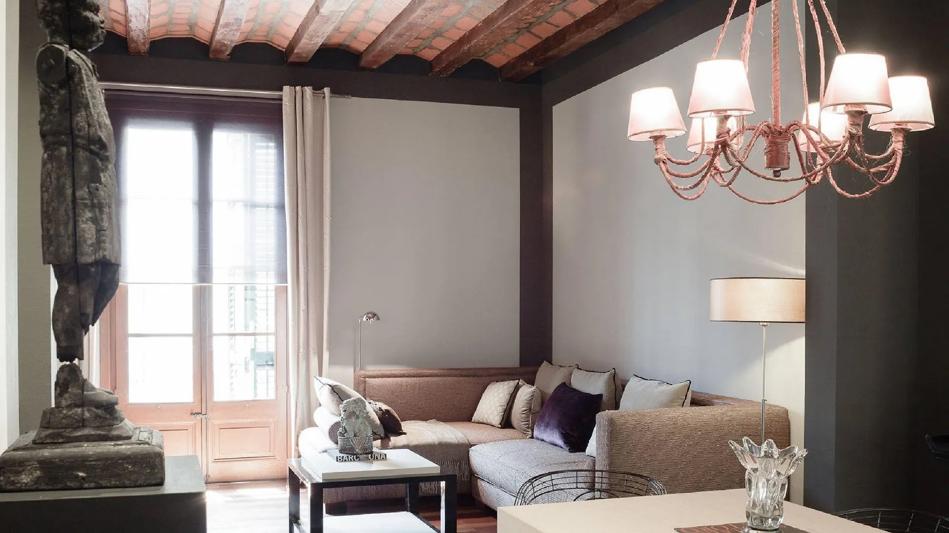 You Stylish City Center Apartments Barcelona