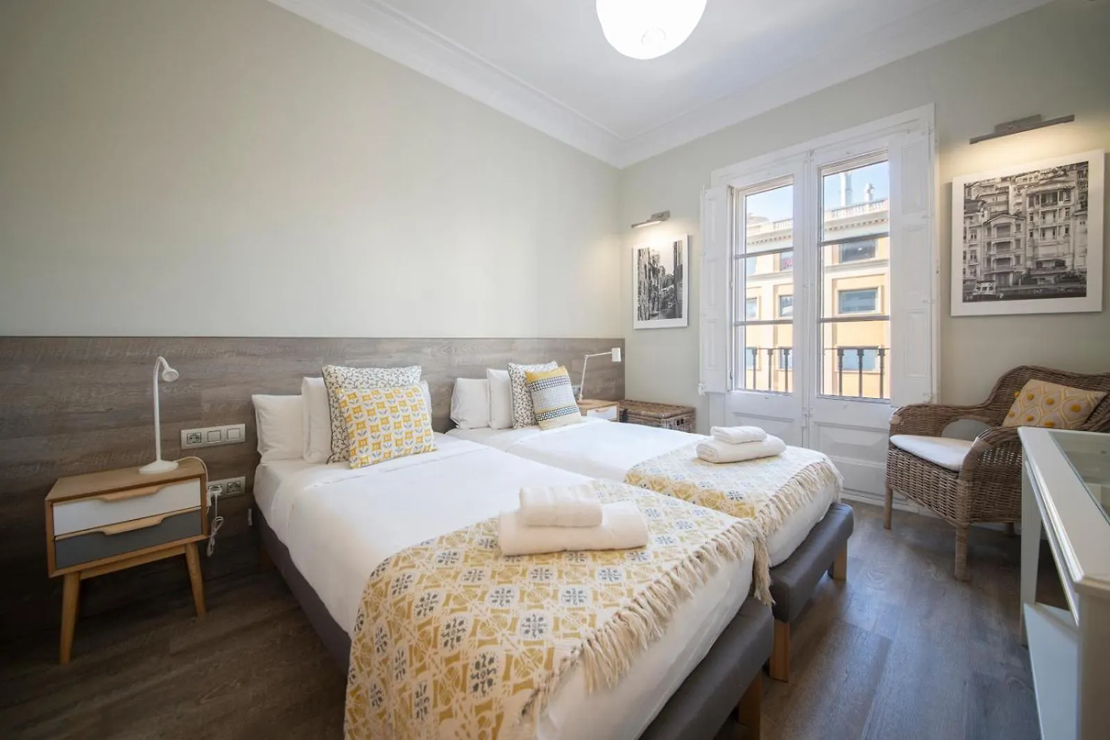 You Stylish City Center Apartments Barcelona