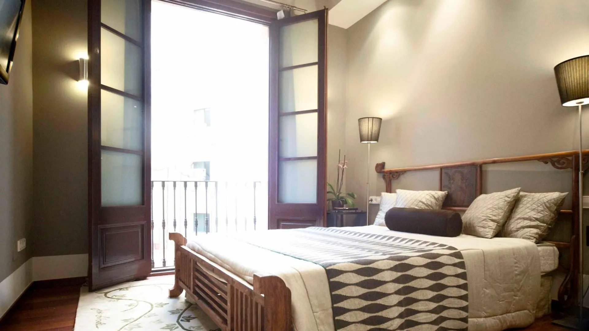 You Stylish City Center Apartments Barcelona