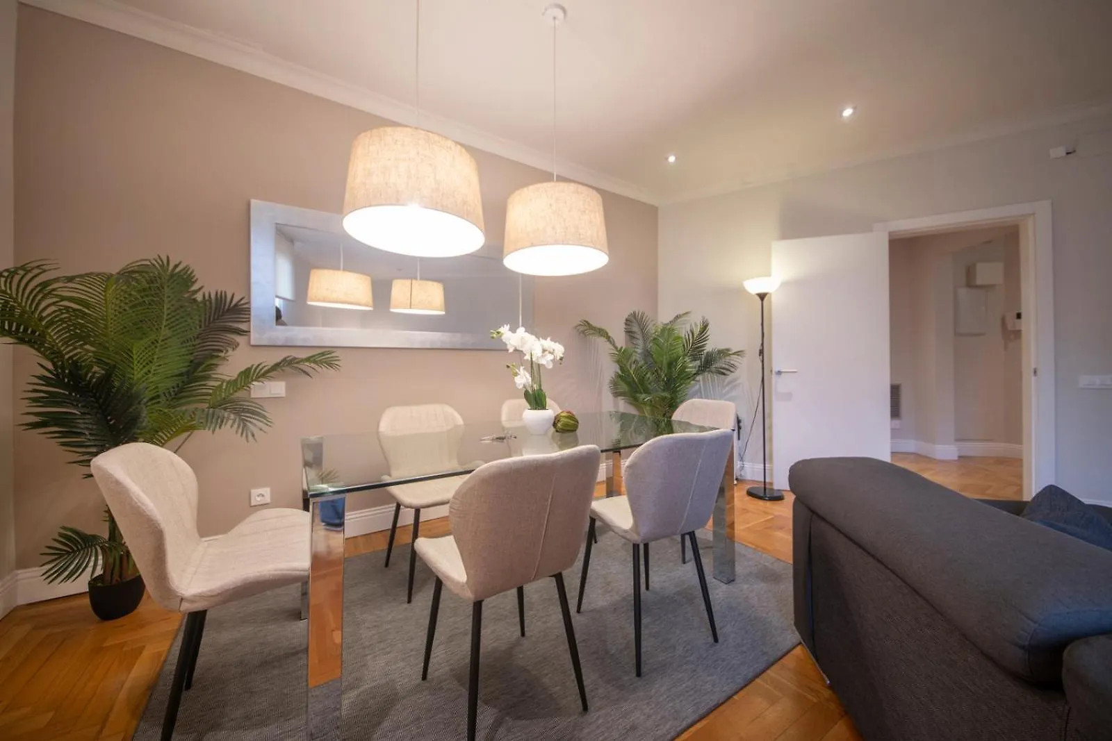 You Stylish City Center Apartments Barcelona
